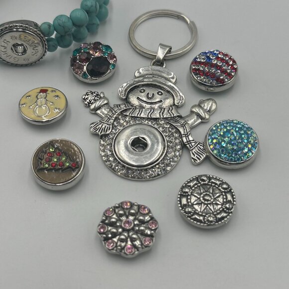 Ginger Snaps Lot Bracelet Keychain Charms Mixed Rhinestone Holiday Pieces - Picture 8 of 9